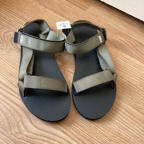 PINK Victoria's Secret Shoes - VS PINK • Strappy Sandals